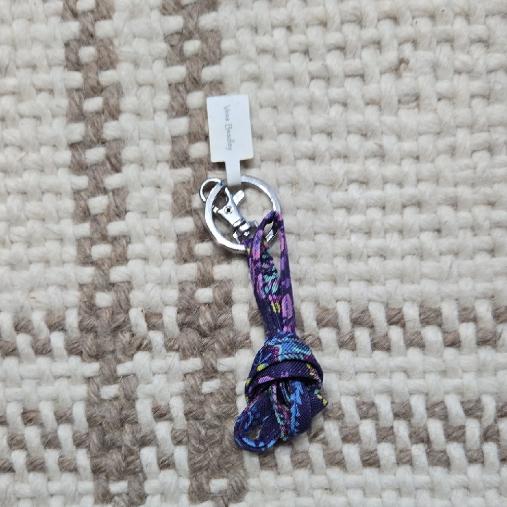 Vera Bradley Lighten Up Lanyard In Batik Leaves Pattern NWT